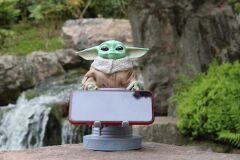 Cable Guys Star Wars The Mandalorian Grogu 'Seeing Stone Pose' Telefon Ve Joystick Tutucu Figür Standı