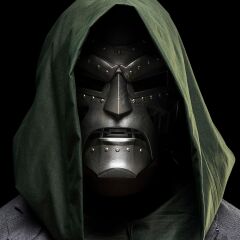 Marvel Legends Doctor Doom Roleplay Kask (Fantastic Four Comics)